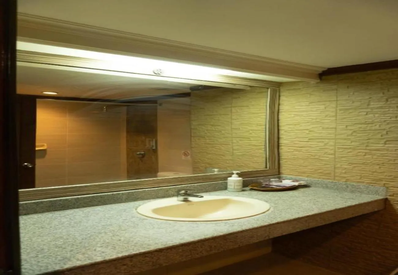 Puri Dibia Hotel By Secoms Kuta Lombok 3*,
